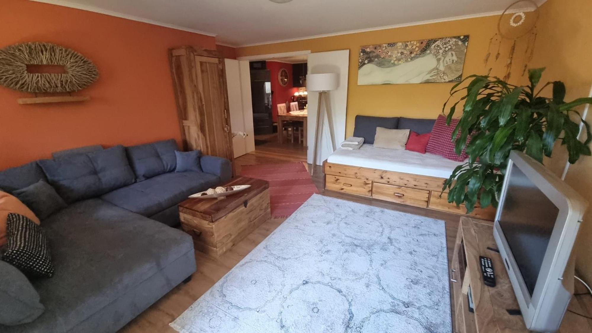 Eva's Apartment